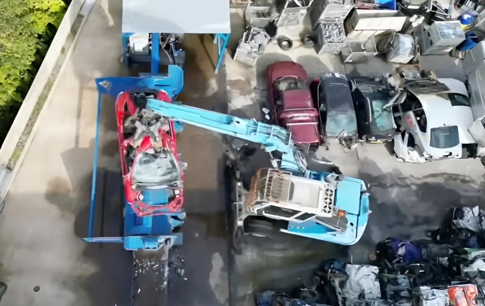 Check Out Our Tabarelli S6000 Vehicle Crusher
